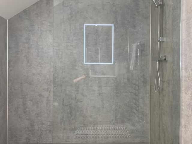 shower-rooms (34)-kireth-ai